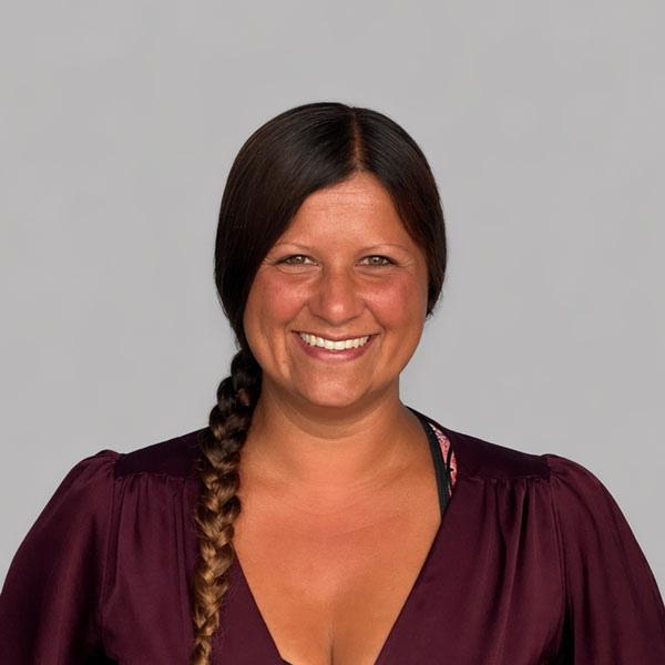 03-Nathalie_Lichtgrijs Nathalie medewerker MGH