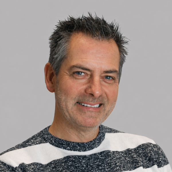 14-Patrick_Lichtgrijs Patrick medewerker MGH