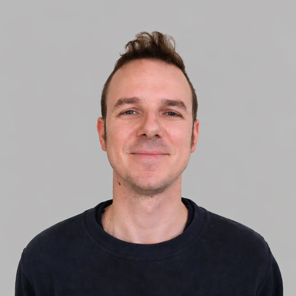 20-Kevin_Lichtgrijs Kevin medewerker MGH
