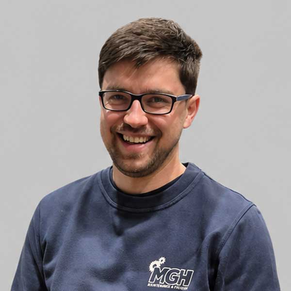32-Jan_Lichtgrijs Jan medewerker MGH
